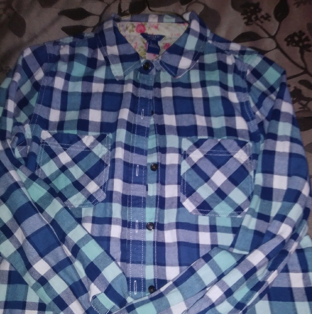 Button up long sleeve forever 21 never worn